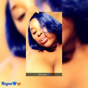 Meet your Posher, Neyna